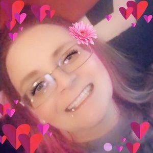 Meet your Posher, Lyndsie